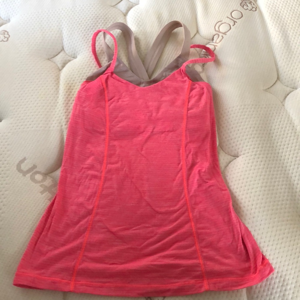 Lululemon top
